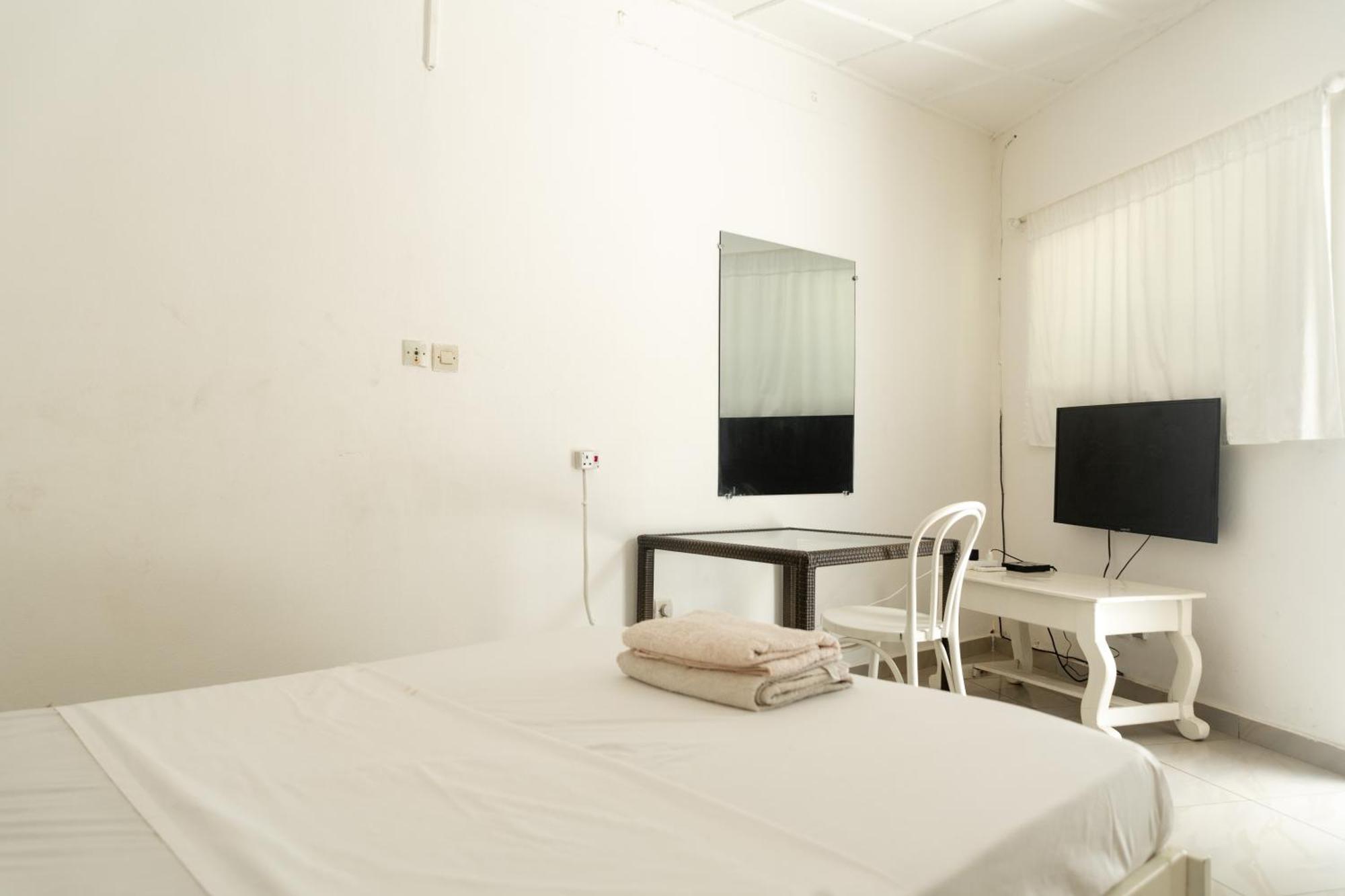 Tahiti Hotel Cotonou Exteriör bild