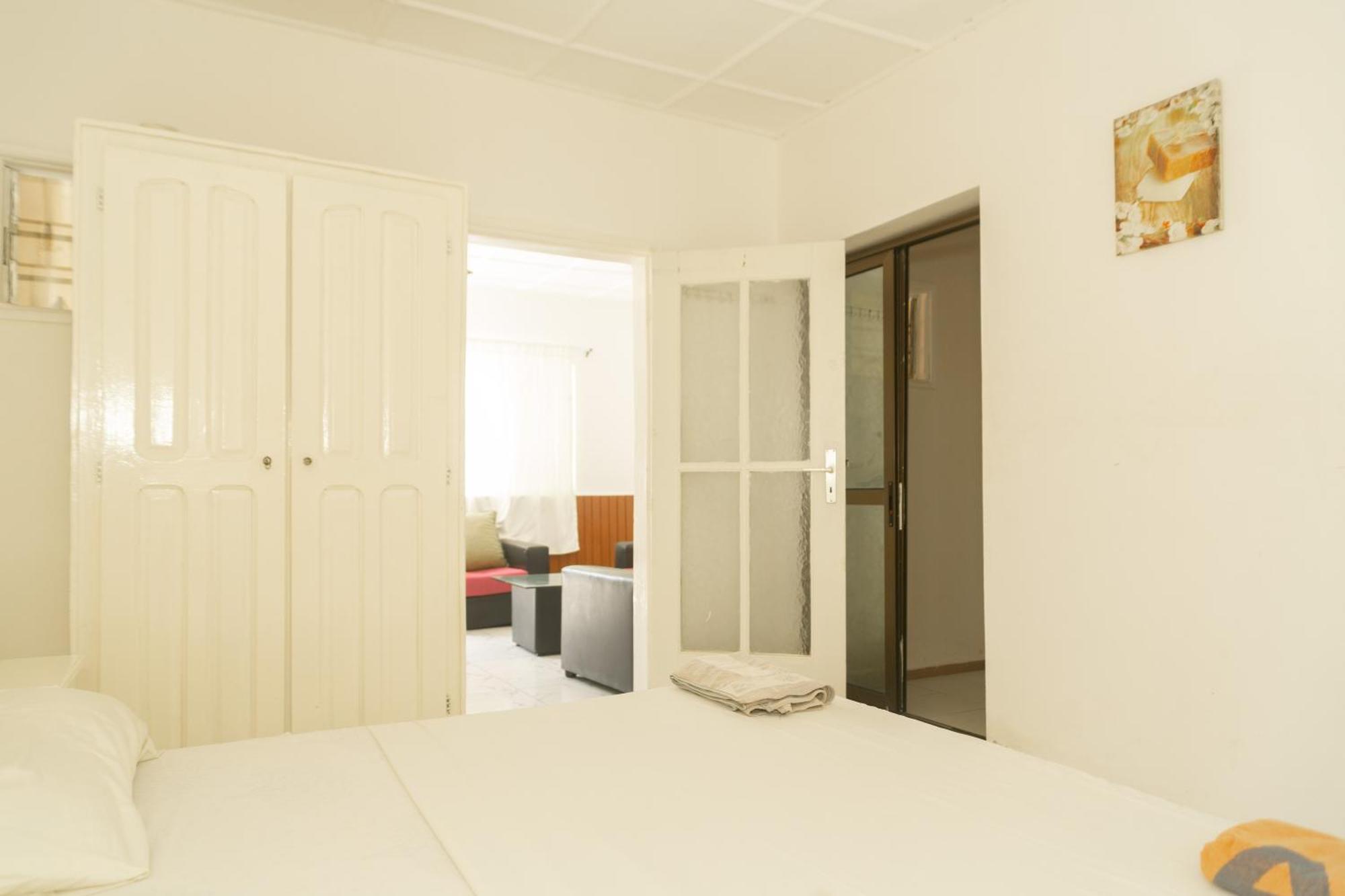 Tahiti Hotel Cotonou Exteriör bild