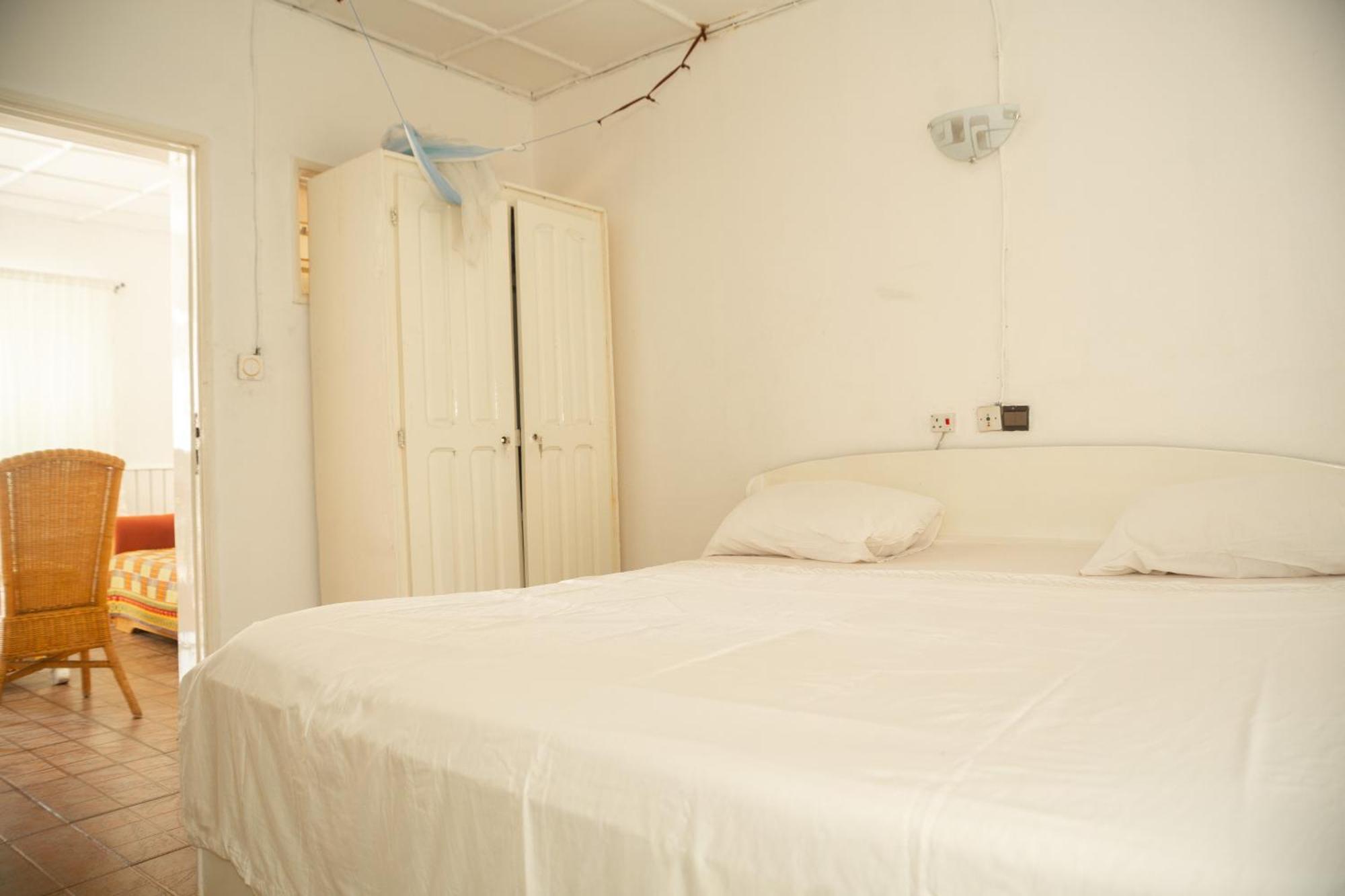 Tahiti Hotel Cotonou Exteriör bild