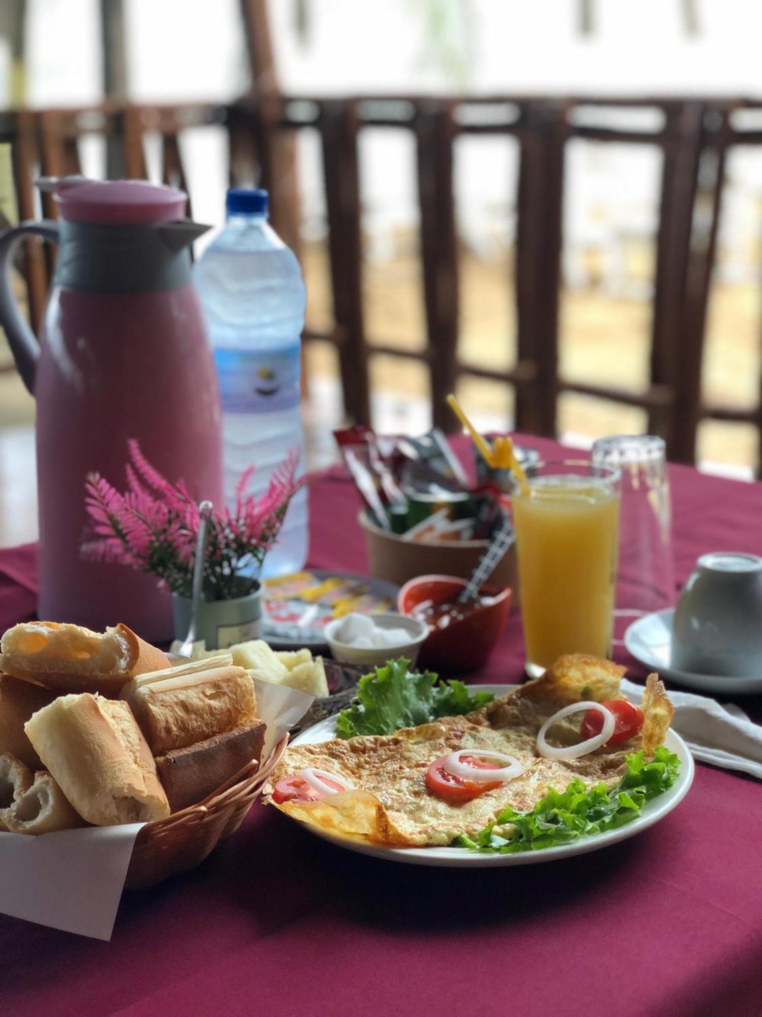 Tahiti Hotel Cotonou Exteriör bild