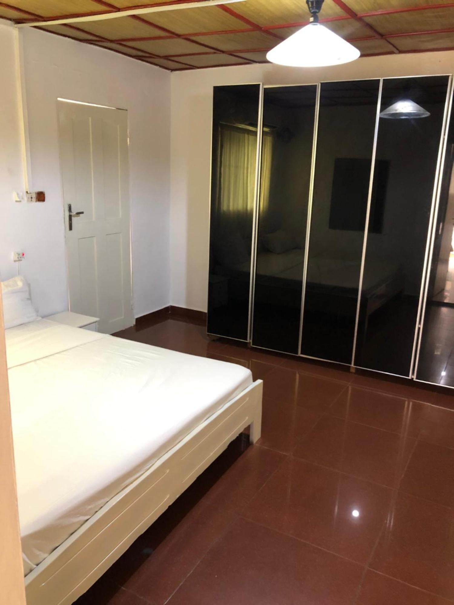 Tahiti Hotel Cotonou Exteriör bild